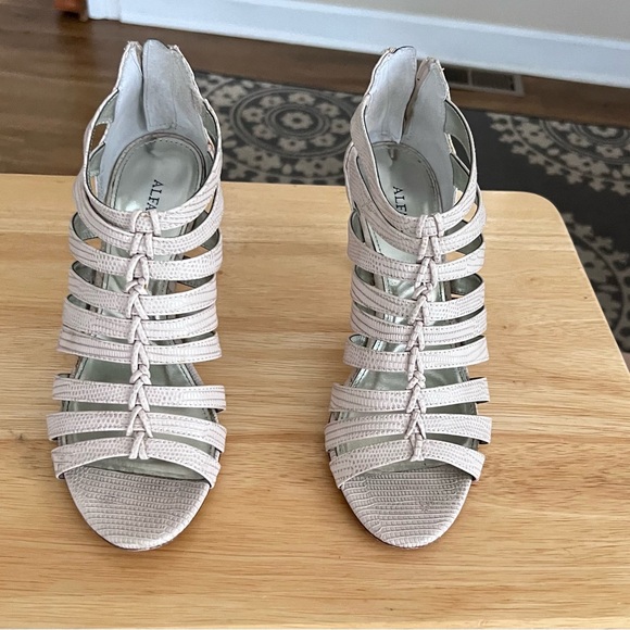 Alfani dressy sandals - Picture 4 of 5